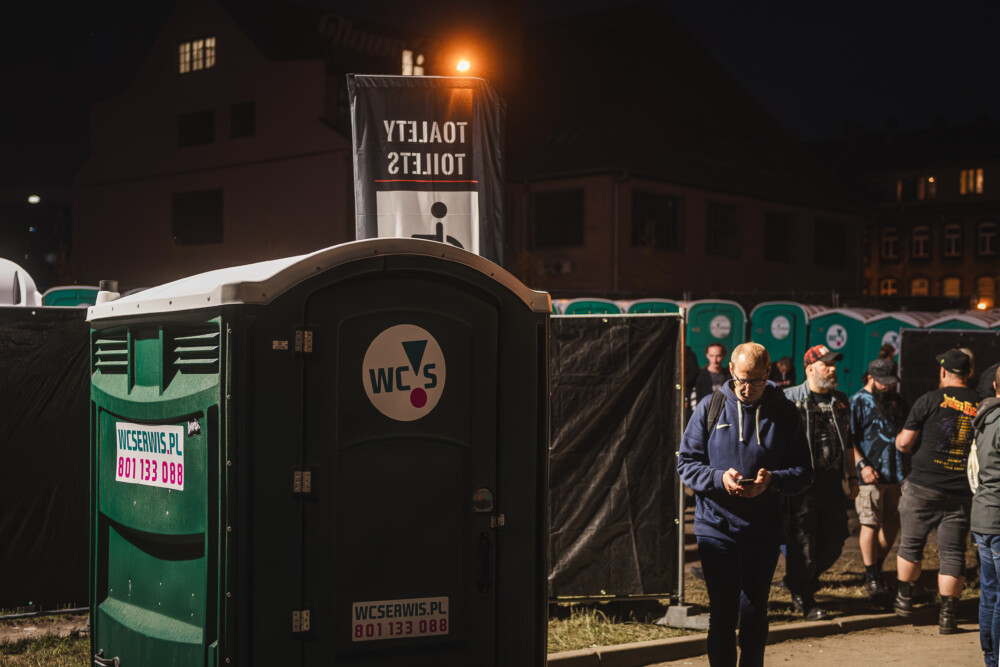 mobilna toaleta przenośna na imprezę