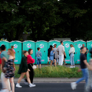 Toaleta przenośna w 48 godzin? Z WC Serwis to możliwe – sprawdź, jak działamy w całej Polsce!